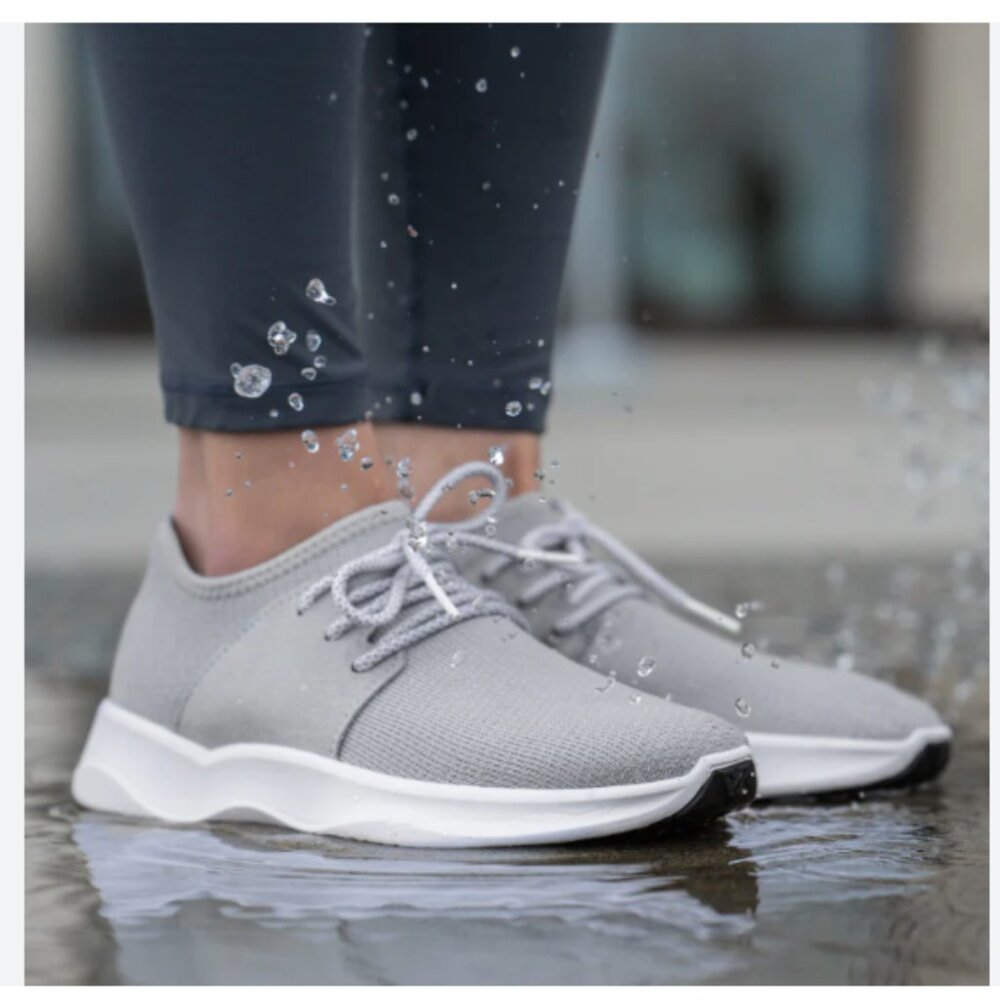 Vesi Everyday Classic Waterproof Sneakers
